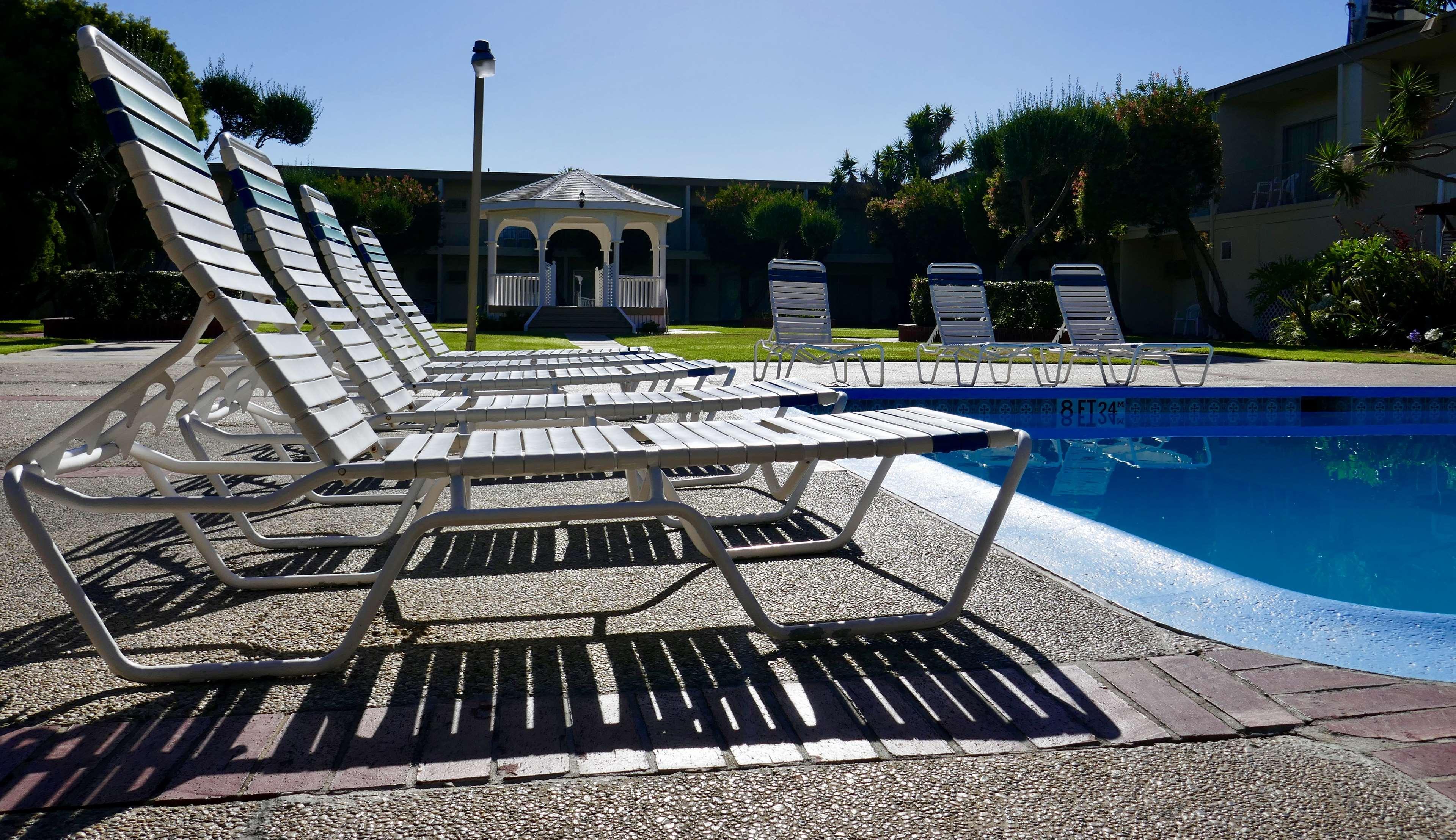 Best Western Golden Sails Hotel Long Beach Exterior photo